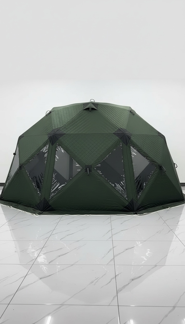 Vista de três quartos da tenda mostrando a estrutura em cúpula